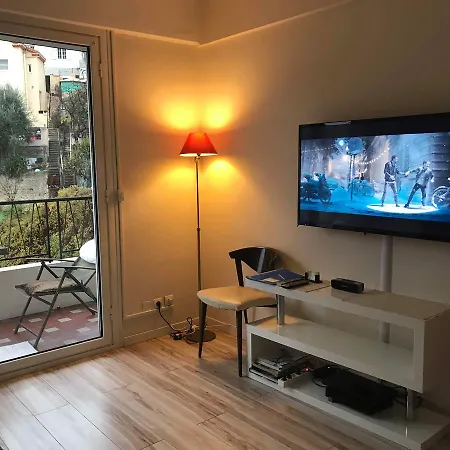 Le Christina-la Madeleine Apartman *